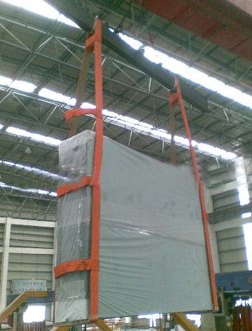 力夫特生产的玻璃吊带在吊运玻璃
